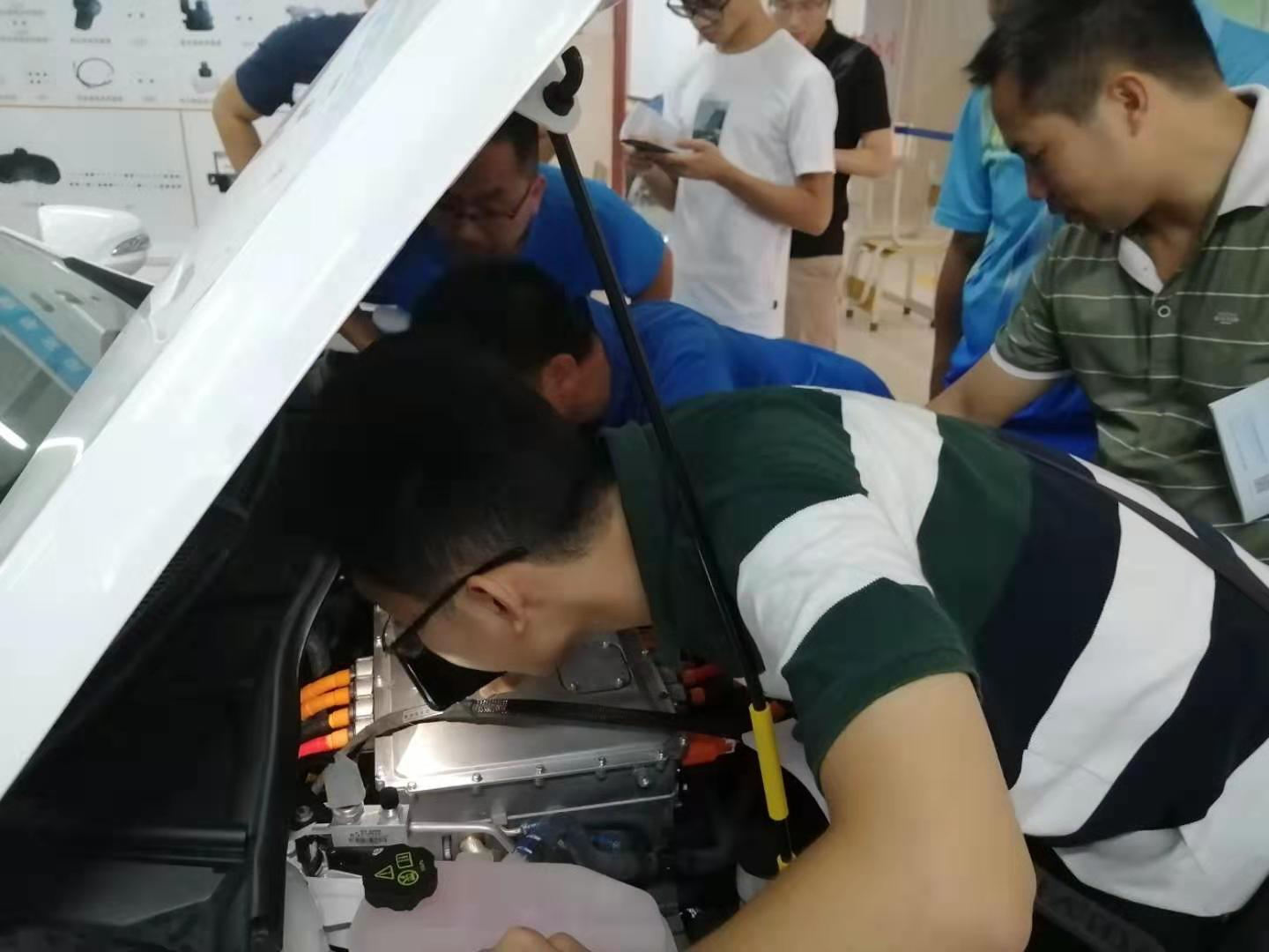 深圳風(fēng)向標教育資源股份有限公司
